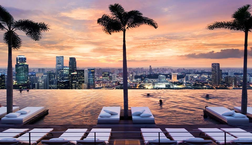 Sunset view at the Infinity Pool at Marina Bay Sands, Singapore